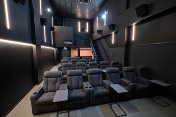 Кинотеатр Премьер Зал 8